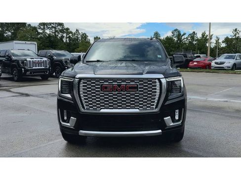 Certified 2024 GMC Yukon XL Denali w/ Denali Reserve Package AWD/4WD image 3