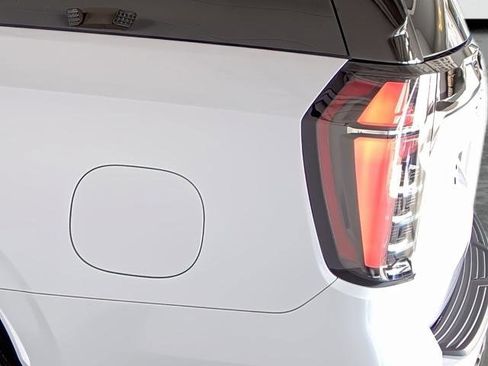 New 2026 Chevrolet Suburban Premier w/ Sun And Tow Package image 10