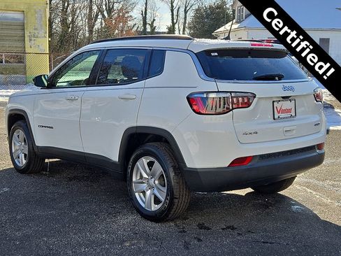 Used 2022 Jeep Compass Latitude w/ Convenience Group AWD/4WD image 4