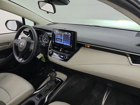 Used 2022 Toyota Corolla LE FWD image 24