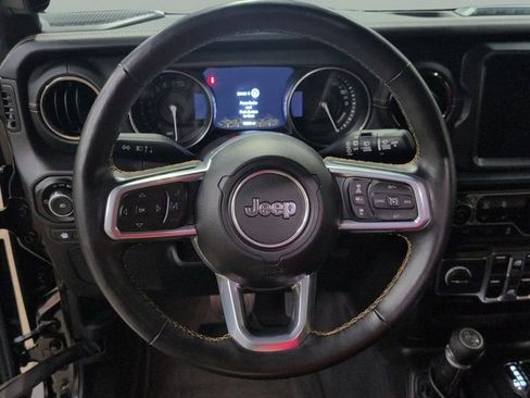 Used 2021 Jeep Wrangler Unlimited Sahara AWD/4WD image 9