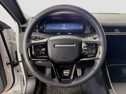 Used 2026 Land Rover Range Rover Evoque Dynamic SE AWD/4WD image 13