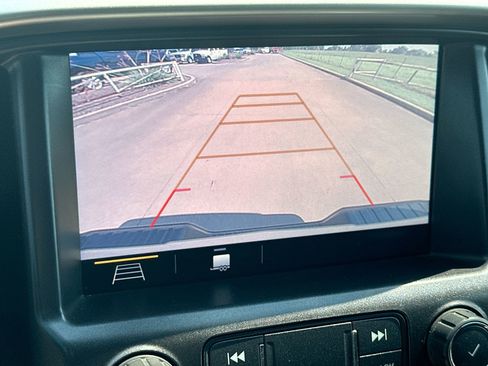 Used 2019 Chevrolet Colorado ZR2 image 17