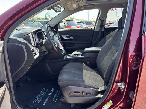 Used 2017 Chevrolet Equinox LT w/ Convenience Package FWD image 18