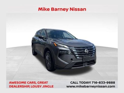 Used 2024 Nissan Rogue S AWD/4WD image 1