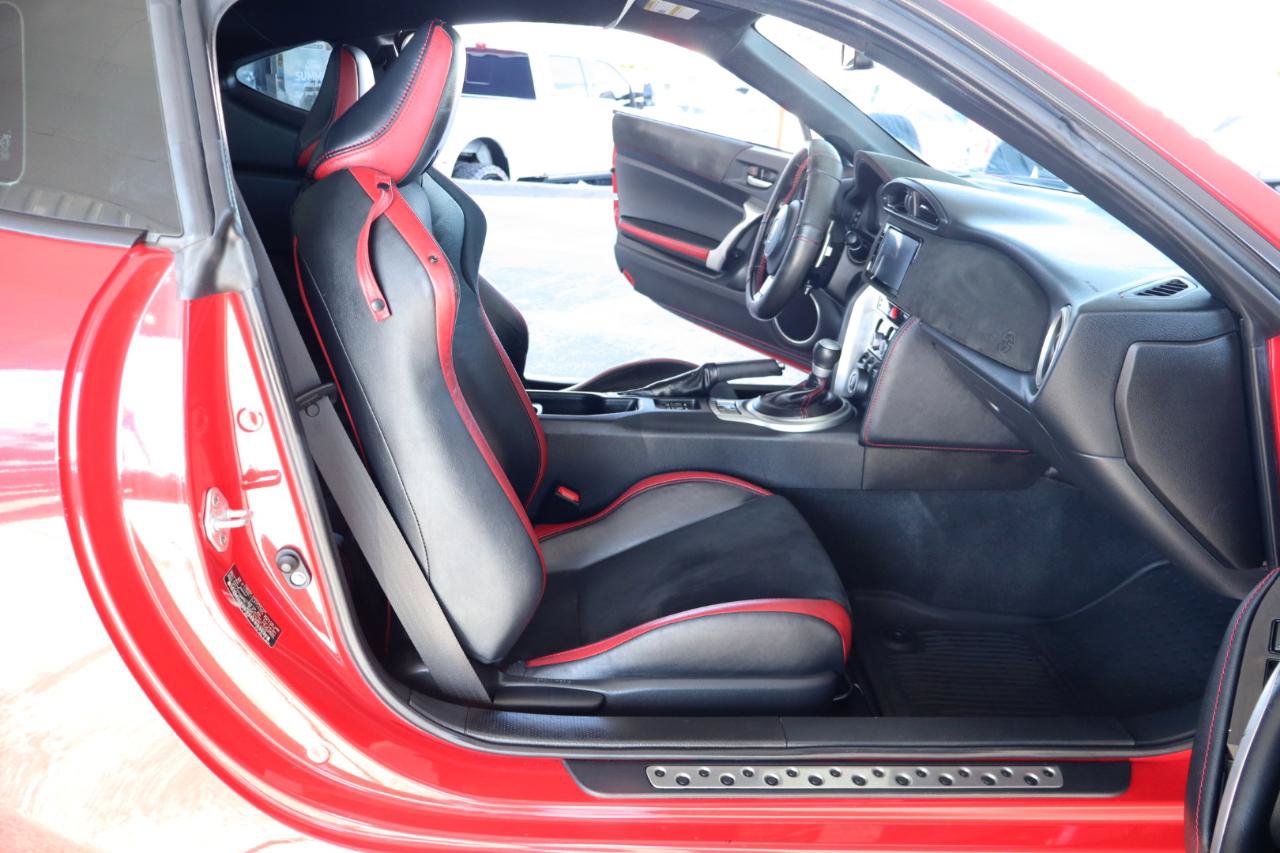 Used 2020 Toyota 86 RWD image 31