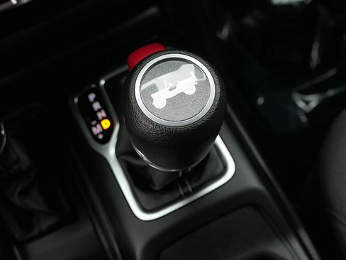 Used 2024 Jeep Wrangler Unlimited Sport AWD/4WD image 22