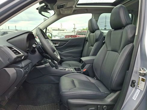 Used 2023 Subaru Forester Touring AWD/4WD image 16