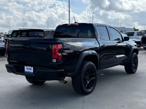 Used 2024 Chevrolet Colorado Trail Boss AWD/4WD image 5