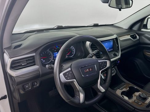 Used 2021 GMC Acadia SLE w/ Driver Convenience Package FWD image 30