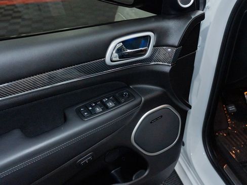 Used 2019 Jeep Grand Cherokee SRT AWD/4WD image 16
