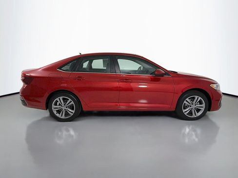 Used 2023 Volkswagen Jetta SE w/ Panoramic Sunroof Package FWD image 8