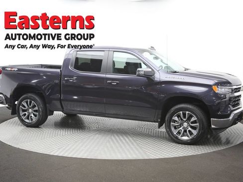 Used 2023 Chevrolet Silverado 1500 LT AWD/4WD image 49