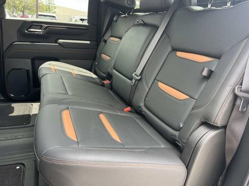 Used 2024 GMC Sierra 2500 AT4 w/ Technology Package AWD/4WD image 24