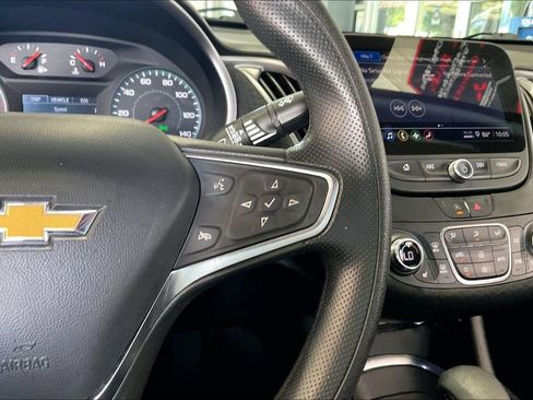 Used 2024 Chevrolet Malibu LT FWD image 9