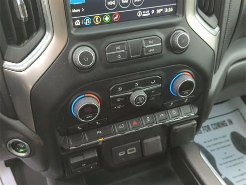 Used 2022 Chevrolet Silverado 1500 LT Trail Boss w/ LT Trail Boss Premium Package image 17