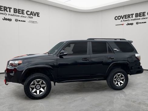 Used 2021 Toyota 4Runner TRD Off-Road Premium image 4