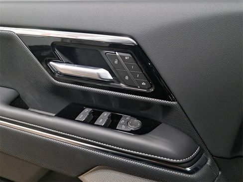 New 2025 GMC Sierra EV Denali image 30