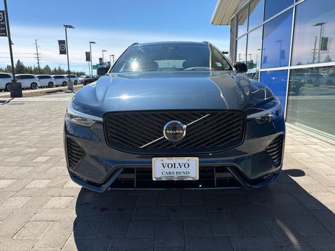Used 2026 Volvo XC60 B5 Plus AWD/4WD image 3