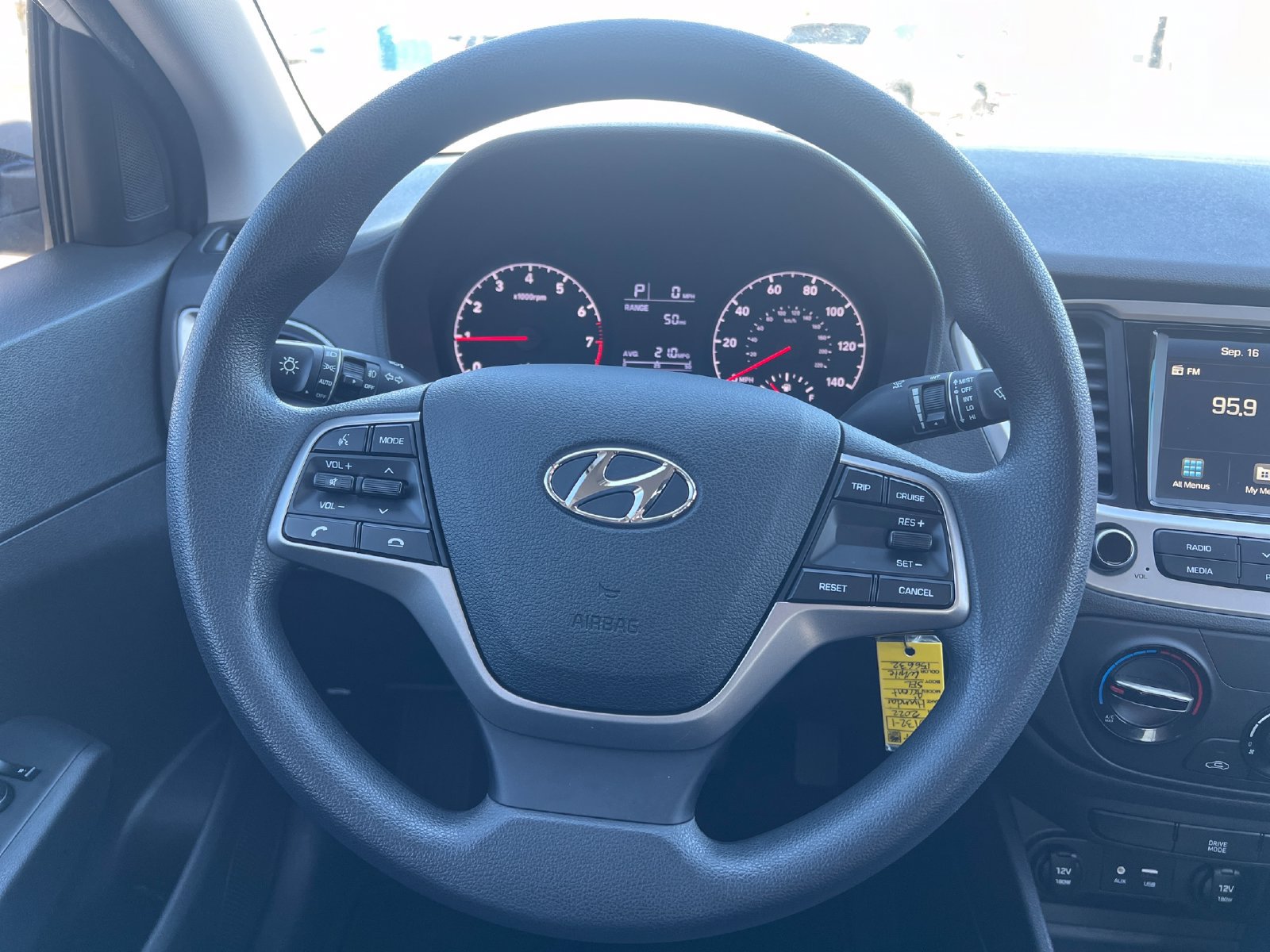 Used 2022 Hyundai Accent SEL w/ Cargo Package FWD image 22