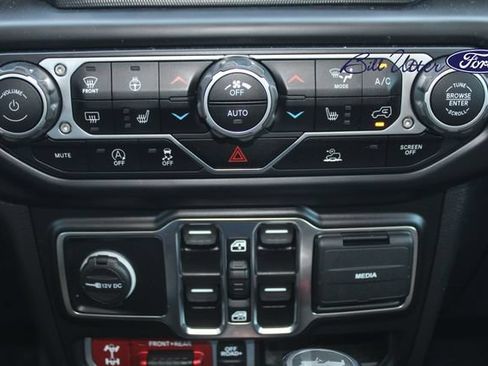 Used 2021 Jeep Wrangler Unlimited Rubicon AWD/4WD image 18
