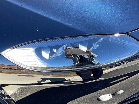 Used 2021 Aston Martin V8 Vantage Roadster image 22