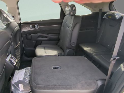 New 2026 Kia Sorento SX FWD image 10