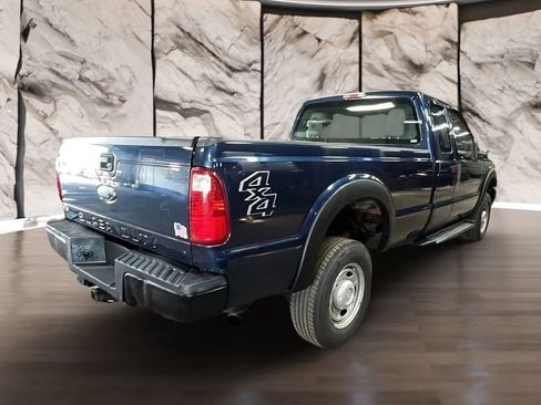Used 2016 Ford F250 XL w/ Power Equipment Group AWD/4WD image 8