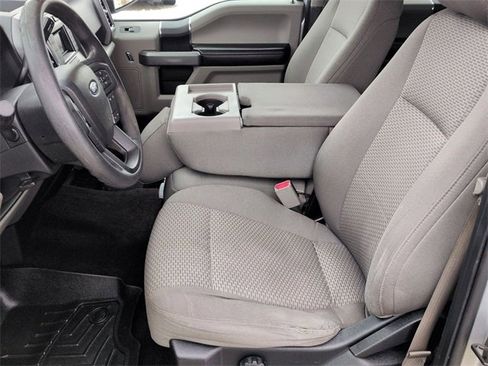 Used 2016 Ford F150 XLT image 12