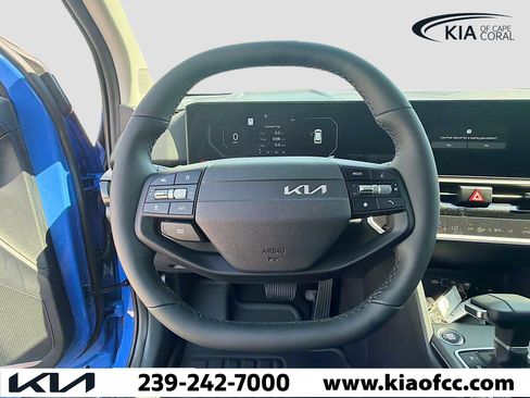 New 2026 Kia Sportage SX FWD image 38