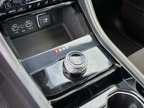 Certified 2021 Jeep Grand Cherokee L Laredo w/ Luxury Tech Group I AWD/4WD image 25