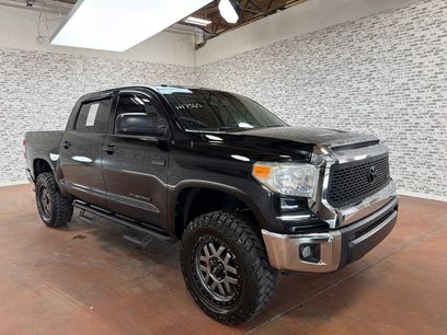 Used 2017 Toyota Tundra SR5 w/ SR5 Upgrade Package
