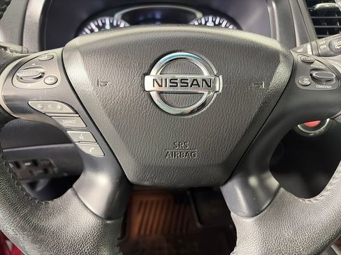 Used 2016 Nissan Pathfinder Platinum w/ Family Entertainment Package AWD/4WD image 16