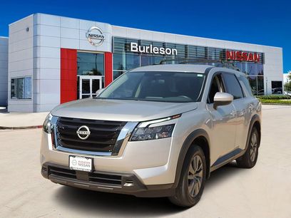 Certified 2024 Nissan Pathfinder SV