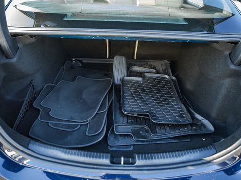 Used 2023 Mercedes-Benz C 300 4MATIC Sedan image 10