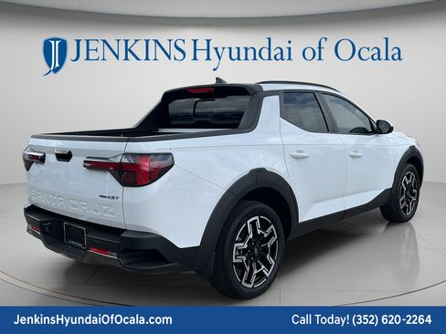 Certified 2025 Hyundai Santa Cruz Limited AWD/4WD image 3