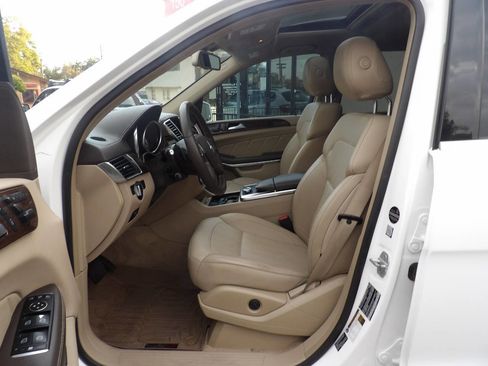 Used 2014 Mercedes-Benz GL 450 4MATIC image 10