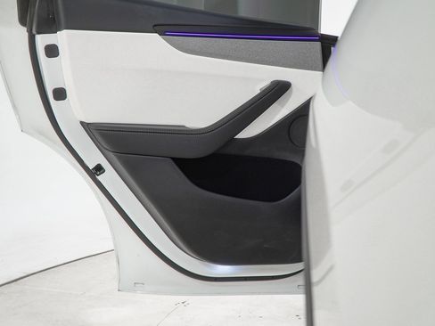 Used 2026 Tesla Model Y AWD image 55