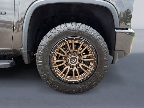 Used 2020 Chevrolet Silverado 3500 High Country w/ Gooseneck/5TH Wheel Package AWD/4WD image 9