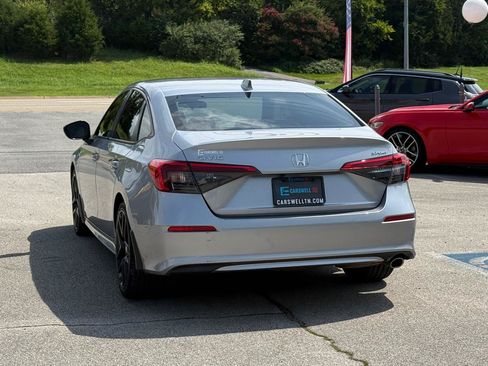 Used 2023 Honda Civic Sport image 10