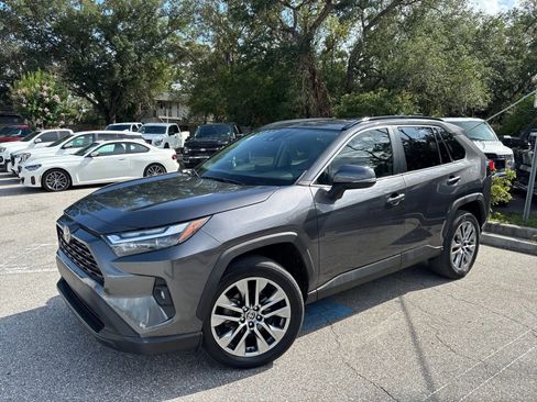 Used 2022 Toyota RAV4 XLE Premium FWD image 2