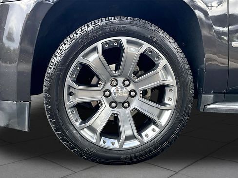 Used 2016 GMC Yukon Denali w/ Open Road Package AWD/4WD image 11