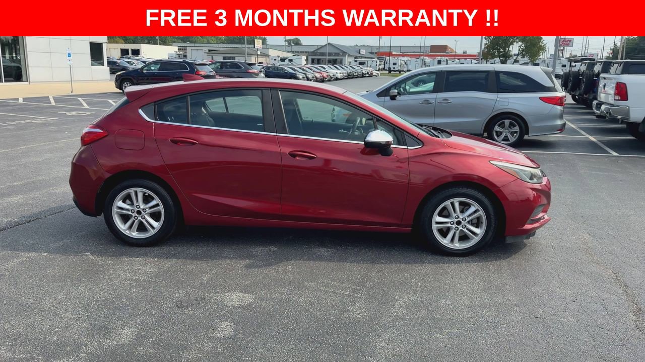 Used 2017 Chevrolet Cruze LT FWD image 9