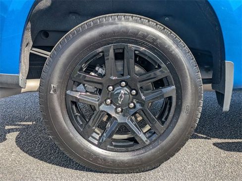 Used 2024 Chevrolet Silverado 1500 Custom image 12