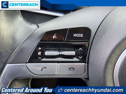 Used 2022 Hyundai Elantra Limited FWD image 20