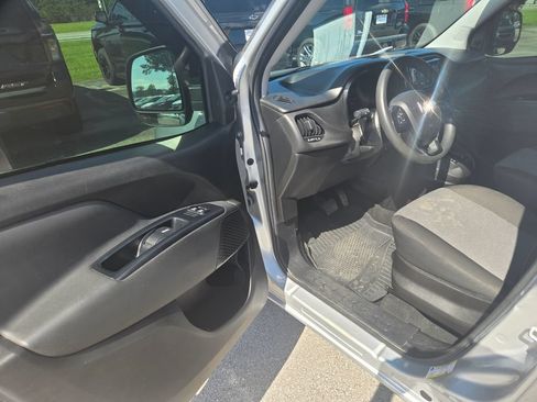 Used 2019 RAM ProMaster City Tradesman FWD image 6