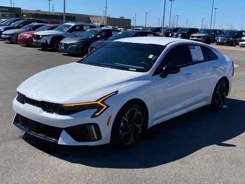 Certified 2025 Kia K5 GT-Line image 3