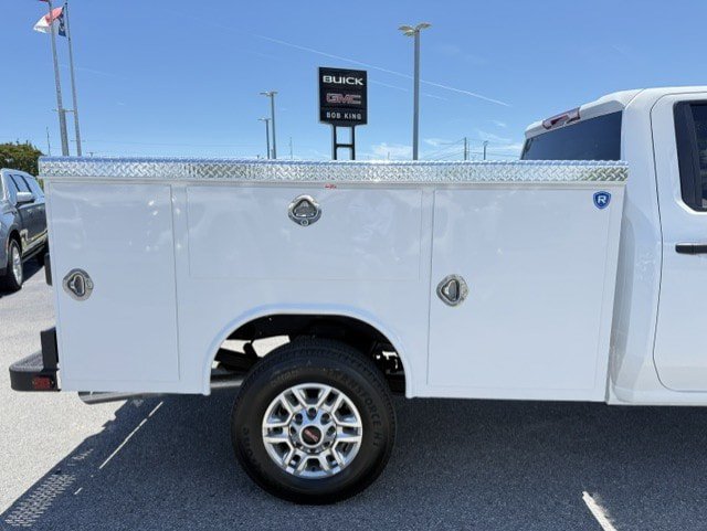 New 2026 GMC Sierra 2500 Pro w/ Convenience Package RWD image 2