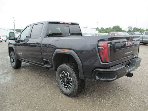 New 2026 GMC Sierra 2500 AT4X AWD/4WD image 9