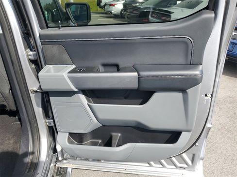 Used 2024 Ford F150 XLT w/ Mobile Office Package image 31